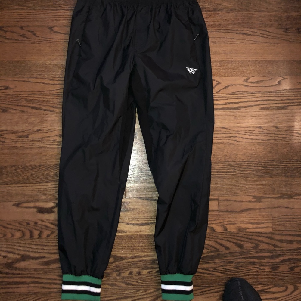 Roc nation paper planes black track joggers